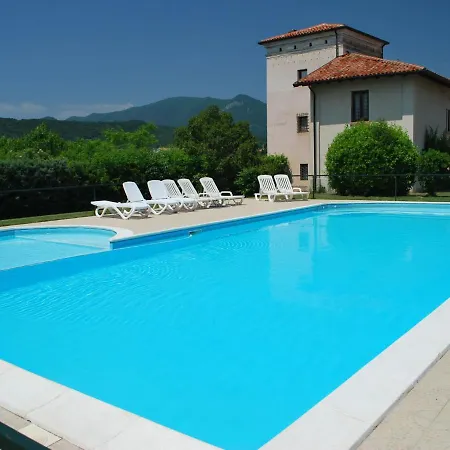Colombaro Nuovo-4 By Interhome